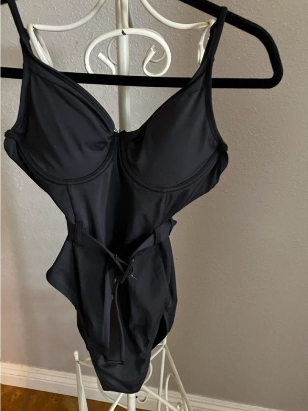 Good American Black Women's One-Piece belted Swimsuit Ultra High Cut